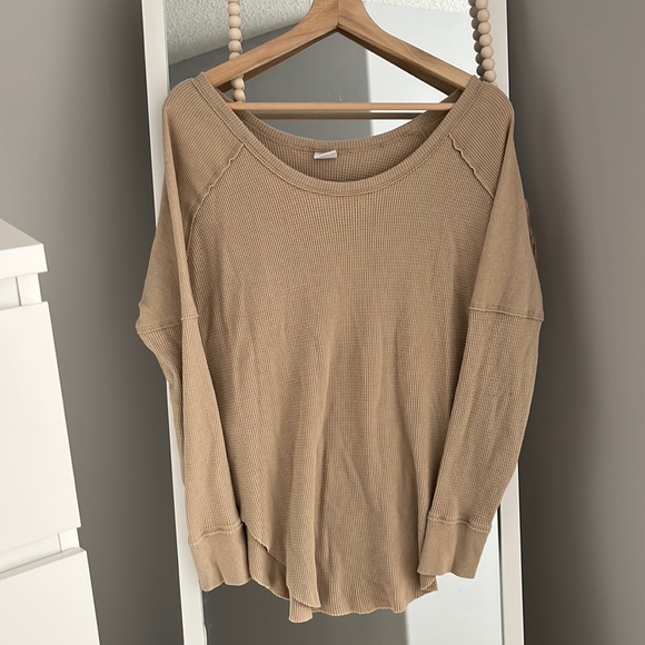 TNA Aritzia Thermal Long Sleeve - Picture 1 of 5
